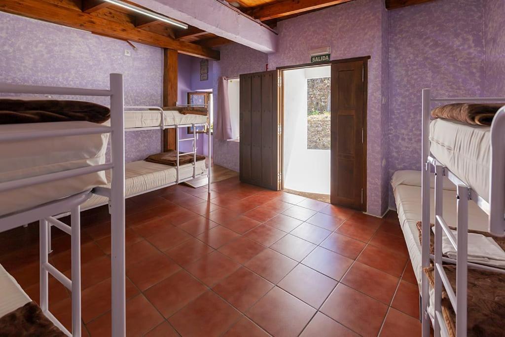 Albergue El Castillo บียาฟรันกา เดล เบียร์โซ ภายนอก รูปภาพ